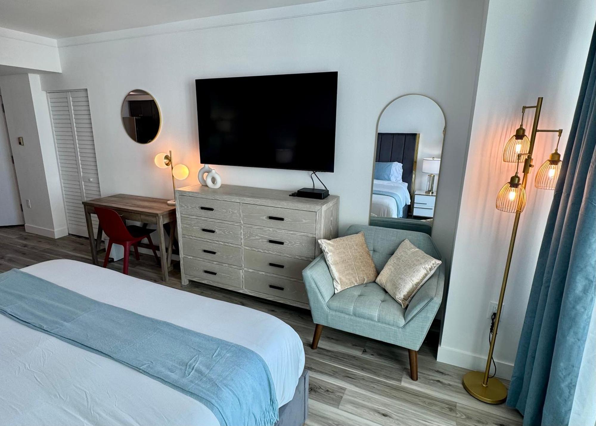Balcony Ocean View ! Wifi - Pool - Gym - Parking Aparthotel Маями Екстериор снимка